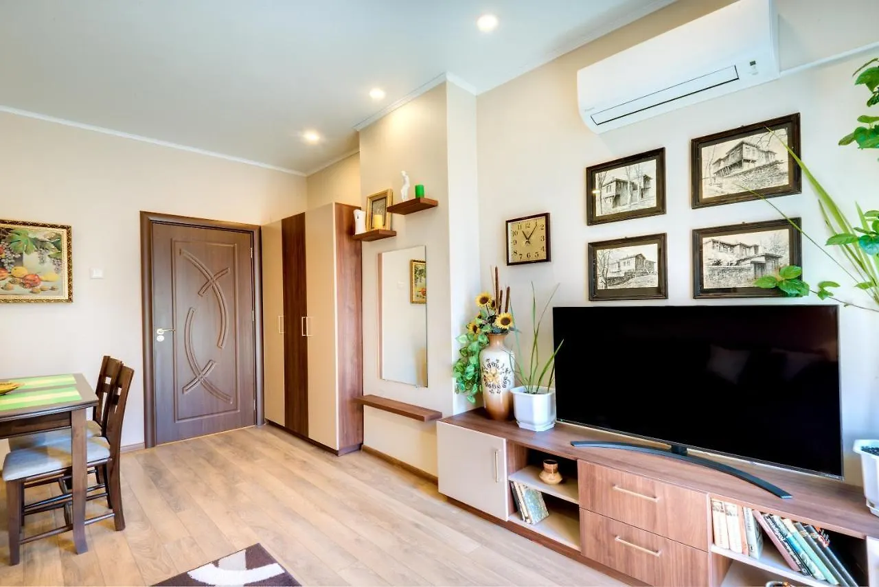 Sea Garden Apartment - First Beach Line & Free Parking Burgas Bulgaria